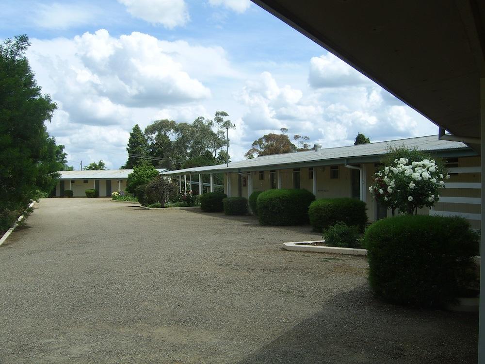 Garden Motor Inn Gundagai Extérieur photo